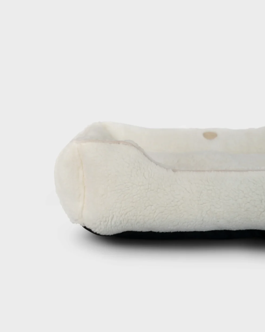 Chester & Lee | Furry Sleeper Dog Bed Beige